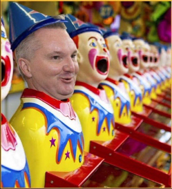 climate-clown Christopher Bowen