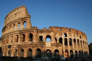 Colosseo_2008.jpg