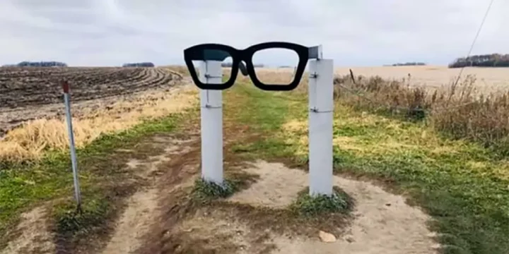 buddy holly memorial glasses