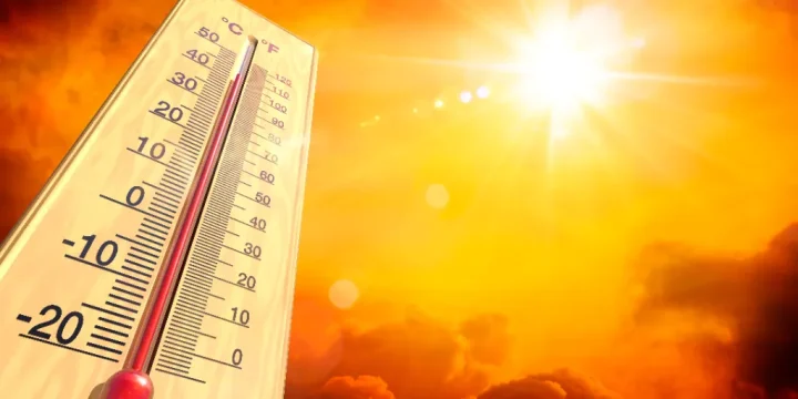 Heat Temperature - Thermometer And Warm Sun - Extreme Climate