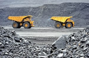 coal-mine-dump-trucks_1big_stock-319326022