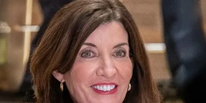 Kathy_Hochul_(51918007546)_(1)-topaz